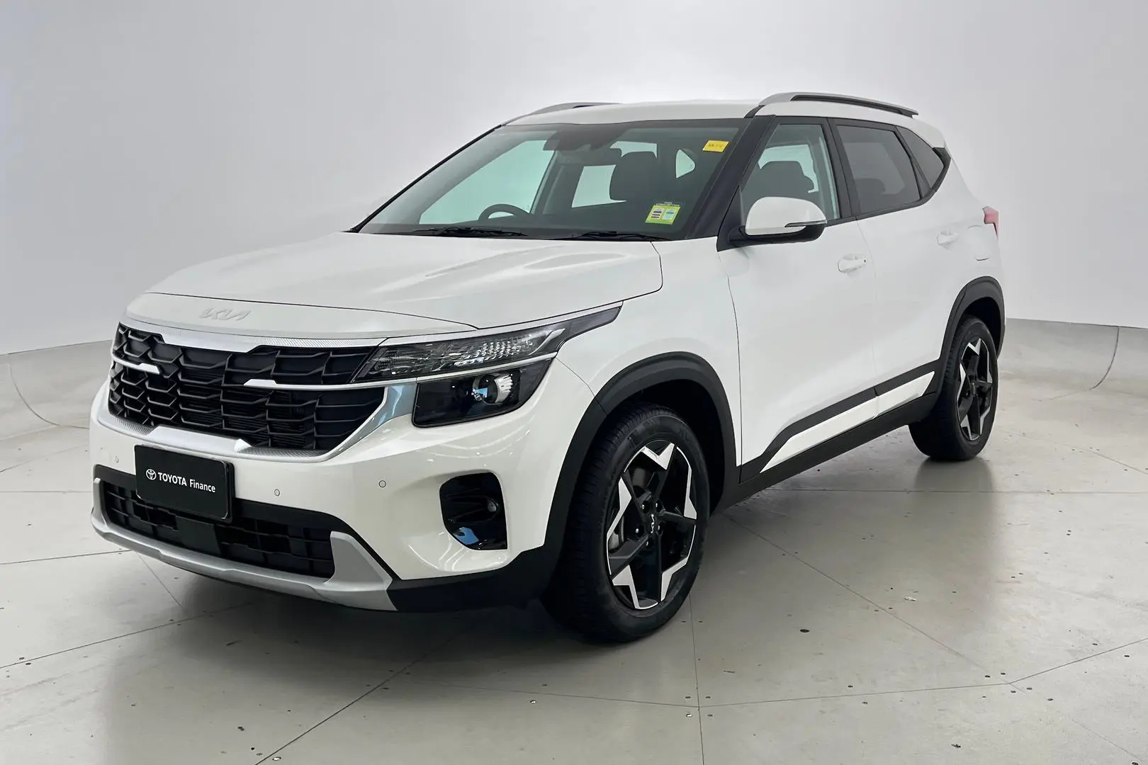 2023 Kia Seltos Gallery Image 9