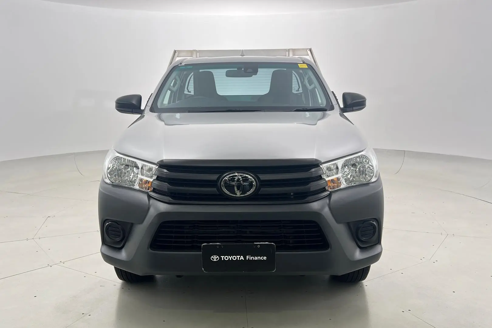 2022 Toyota Hilux Gallery Image 10