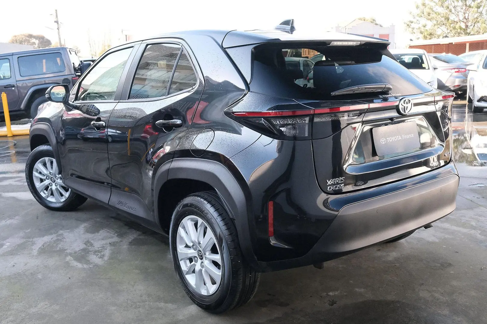 2024 Toyota Yaris Cross Gallery Image 2