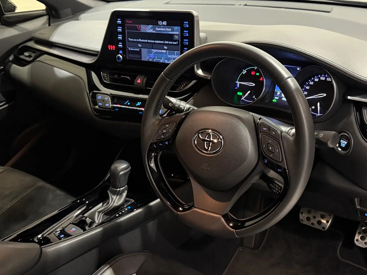2021 Toyota C-HR Gallery Image 13