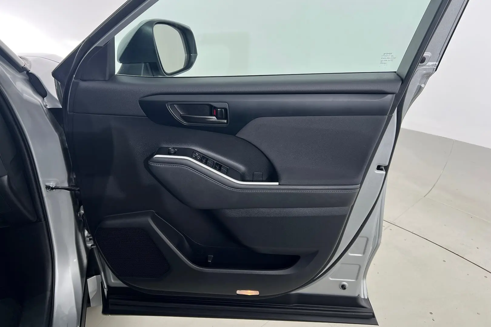 2023 Toyota Kluger Gallery Image 13