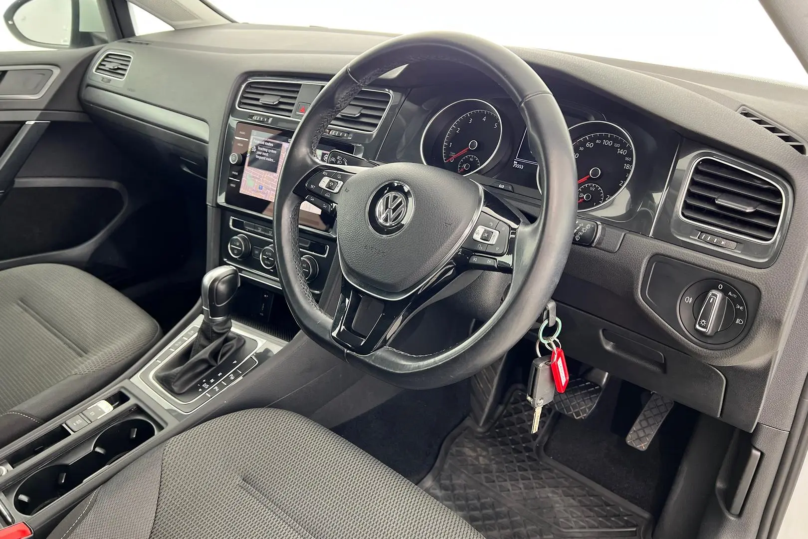 2017 Volkswagen Golf Gallery Image 3