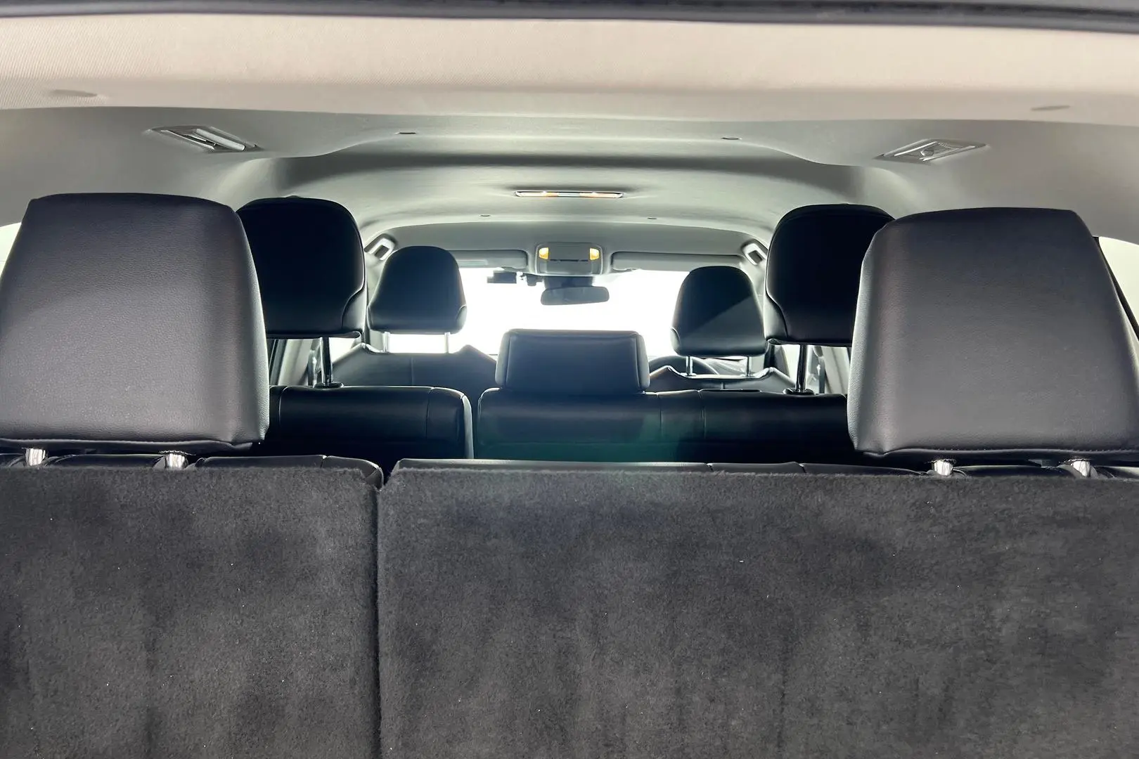 2021 Toyota Kluger Gallery Image 16