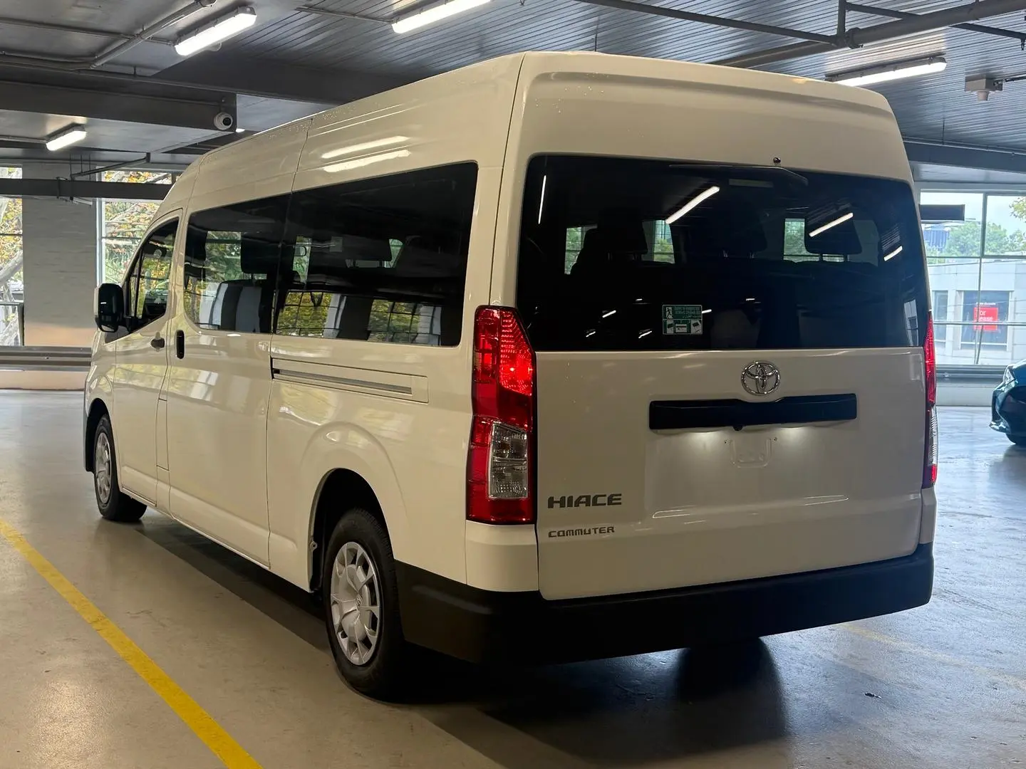 2021 Toyota Hiace Gallery Image 8