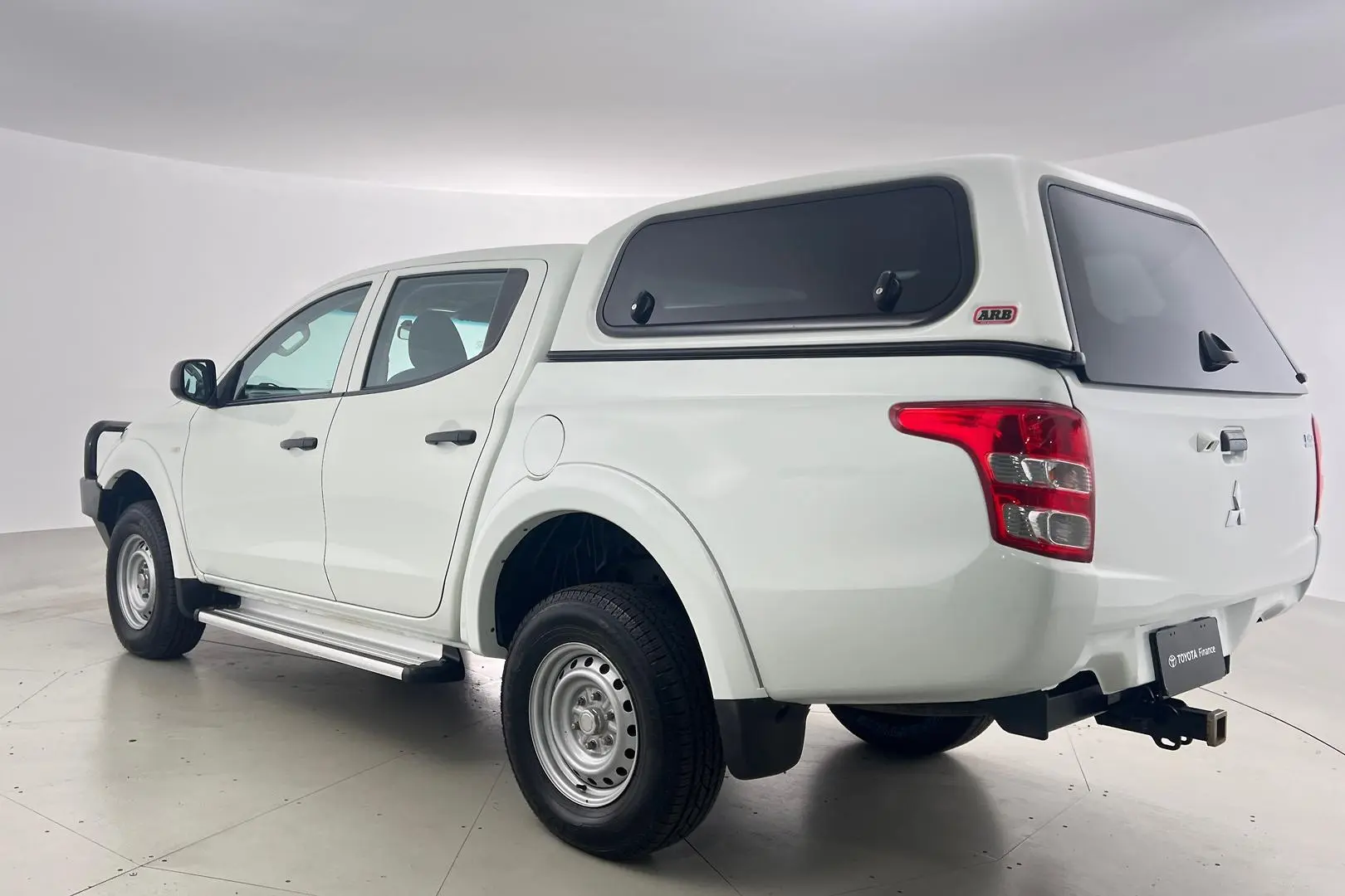 2017 Mitsubishi Triton Gallery Image 8