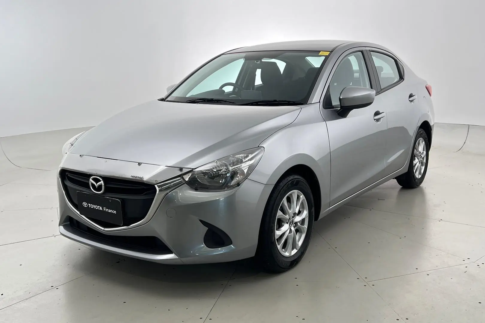 2016 Mazda 2 Gallery Image 9