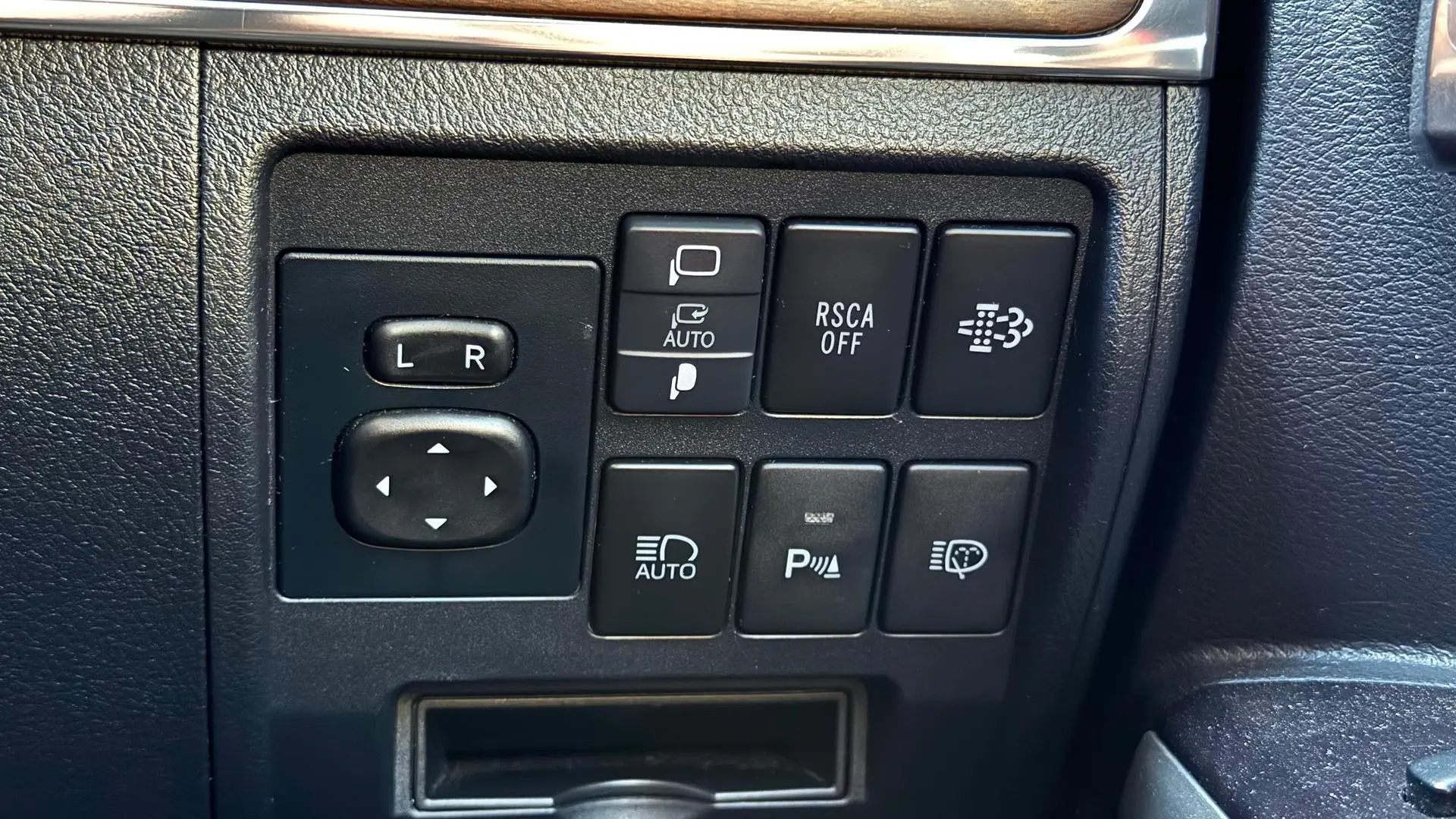 2020 Toyota Landcruiser Gallery Image 40