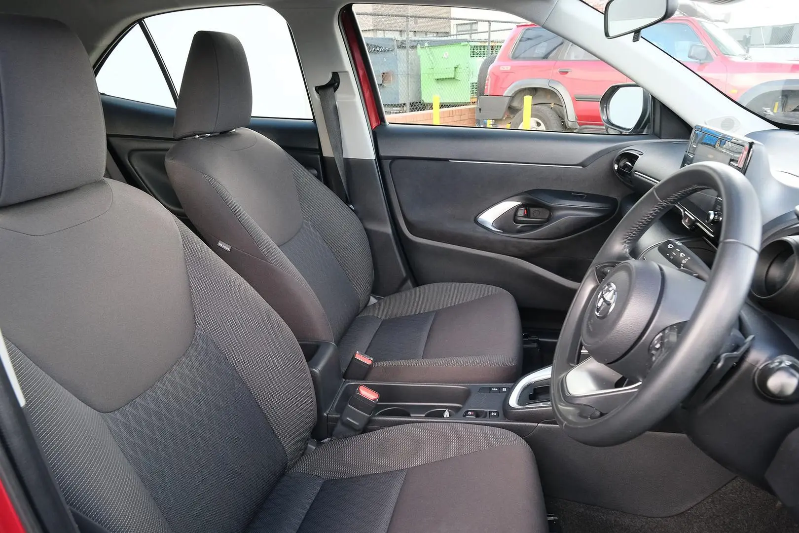 2022 Toyota Yaris Cross Gallery Image 18