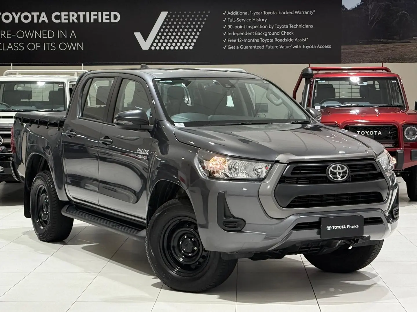 2021 Toyota Hilux Gallery Image 1