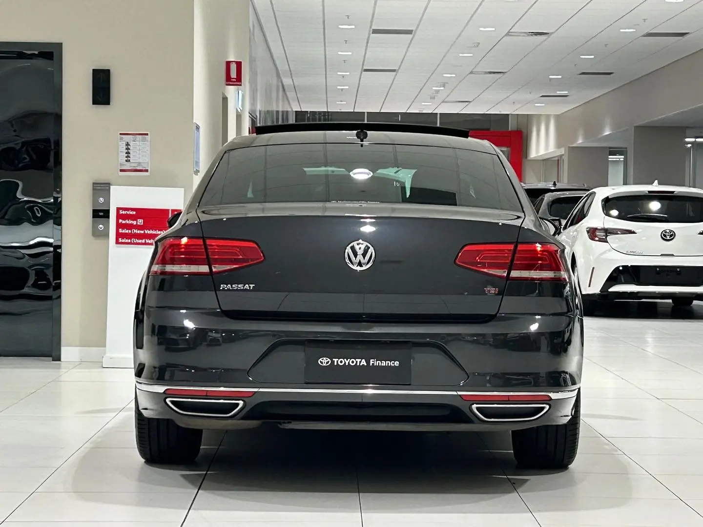 2018 Volkswagen Passat Gallery Image 10