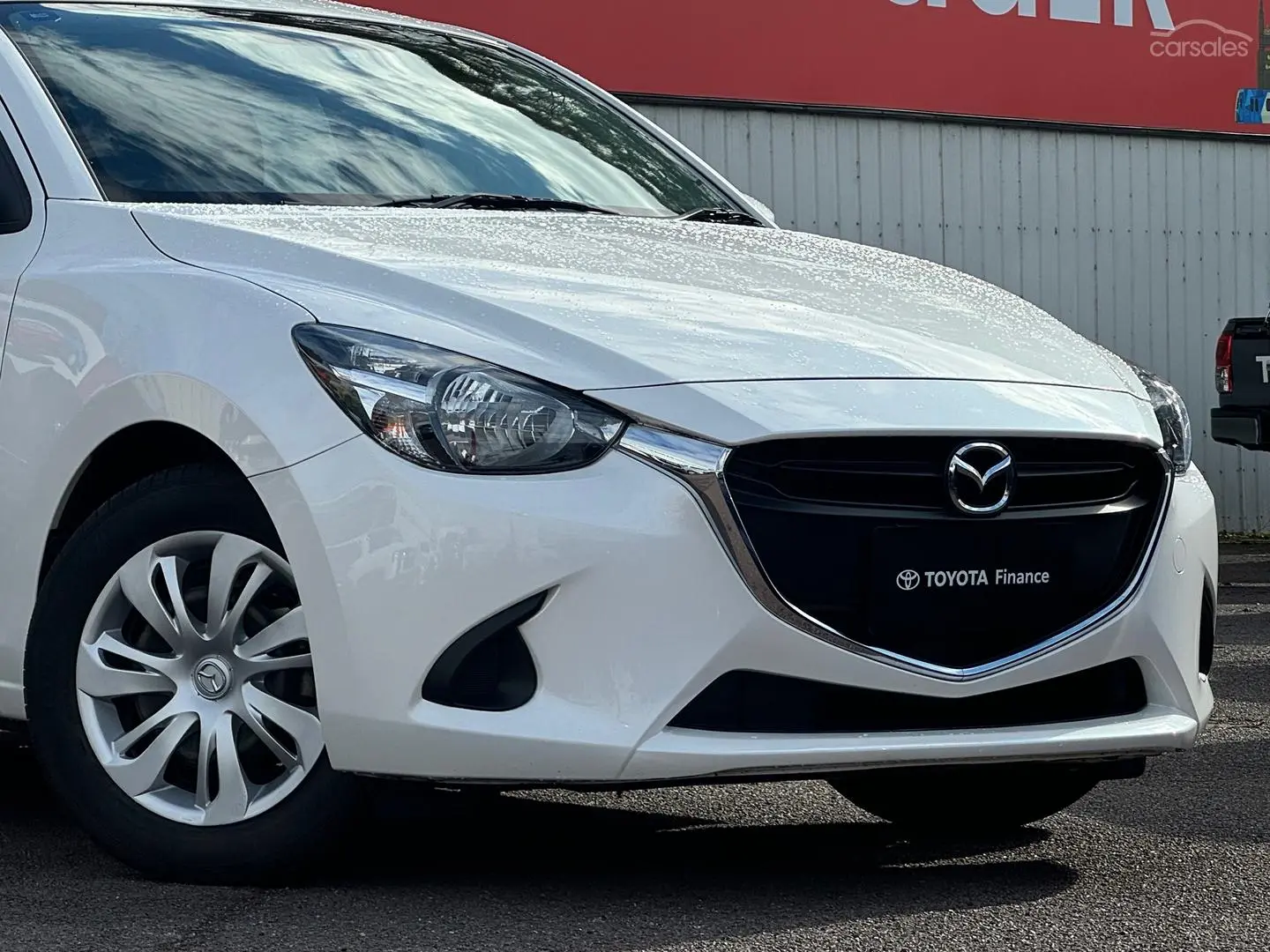 2016 Mazda 2 Image 2