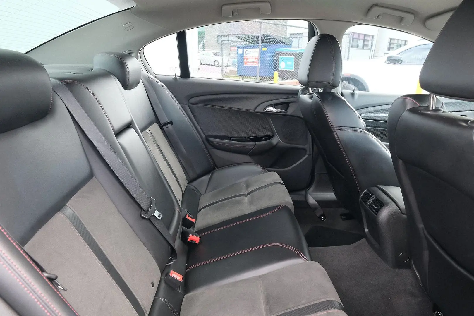 2016 Holden Commodore Gallery Image 11