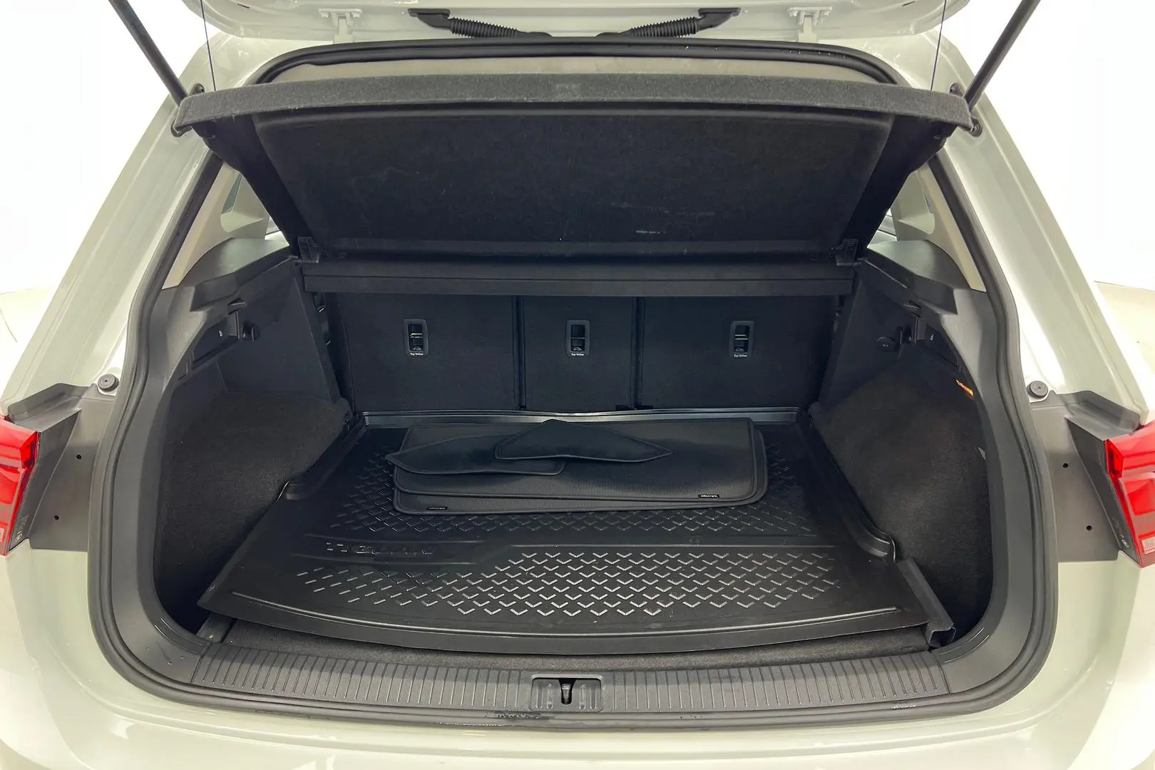 2016 Volkswagen Tiguan Gallery Image 9