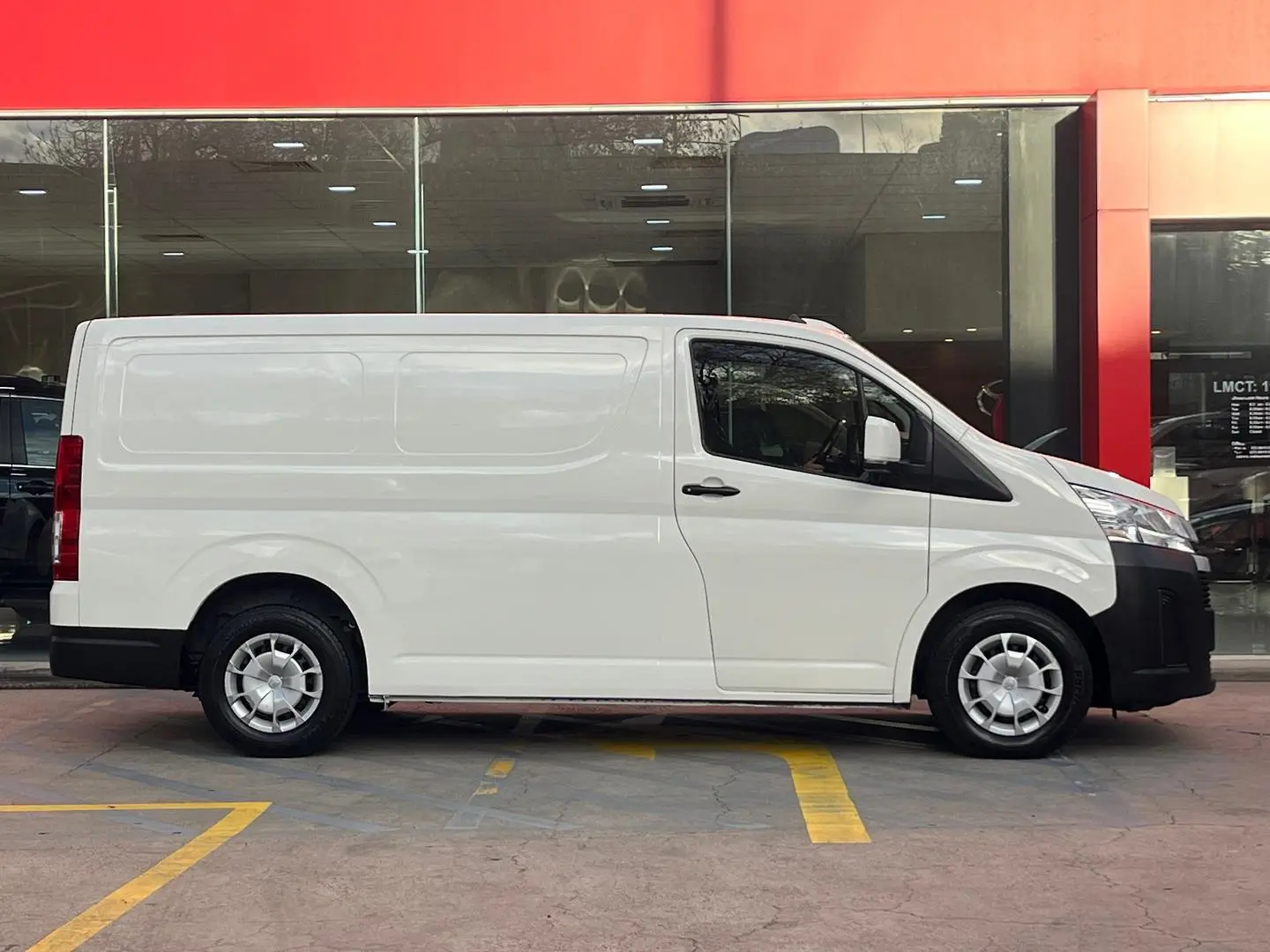 2021 Toyota Hiace Gallery Image 3