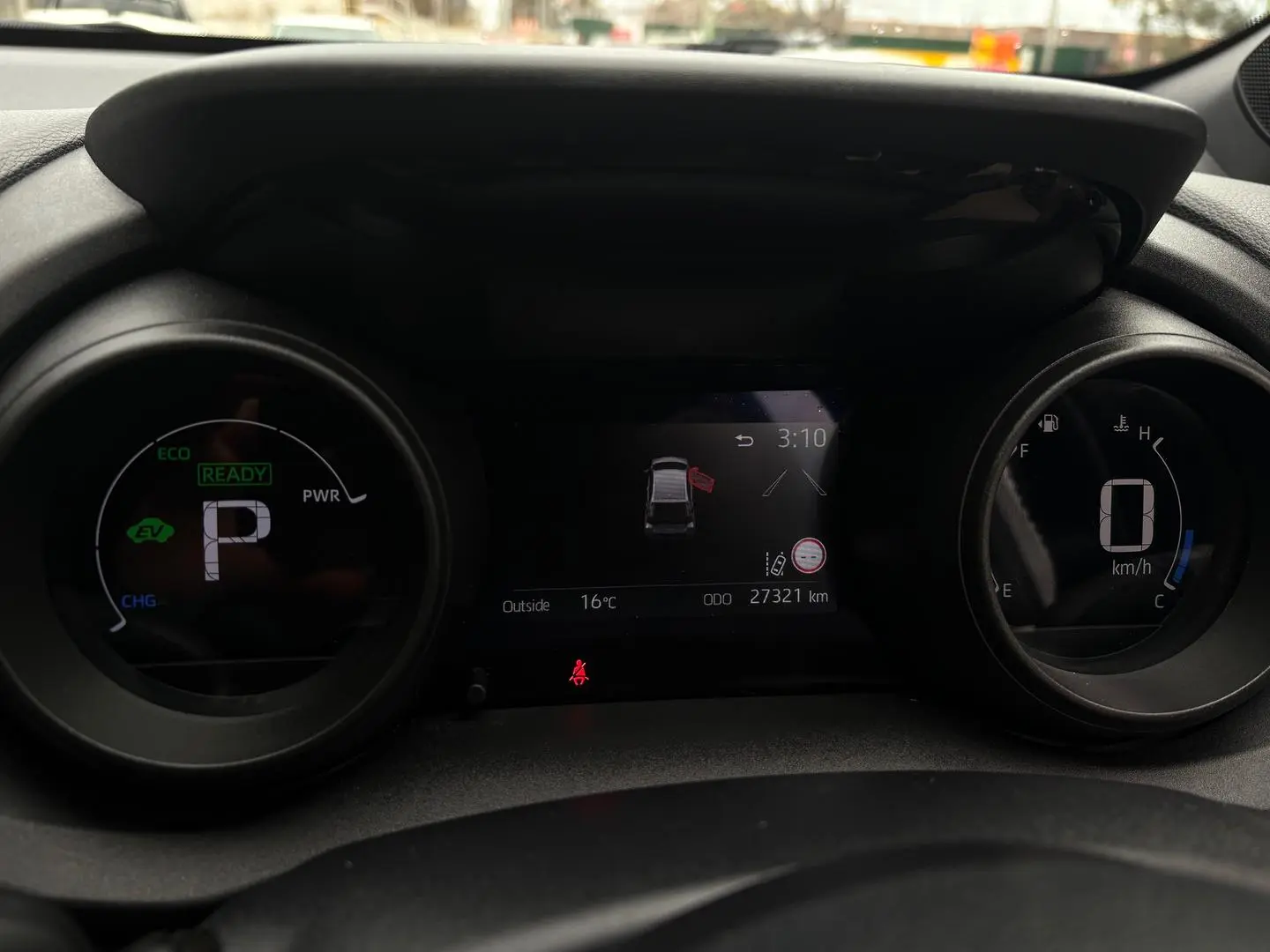 2022 Toyota Yaris Gallery Image 17