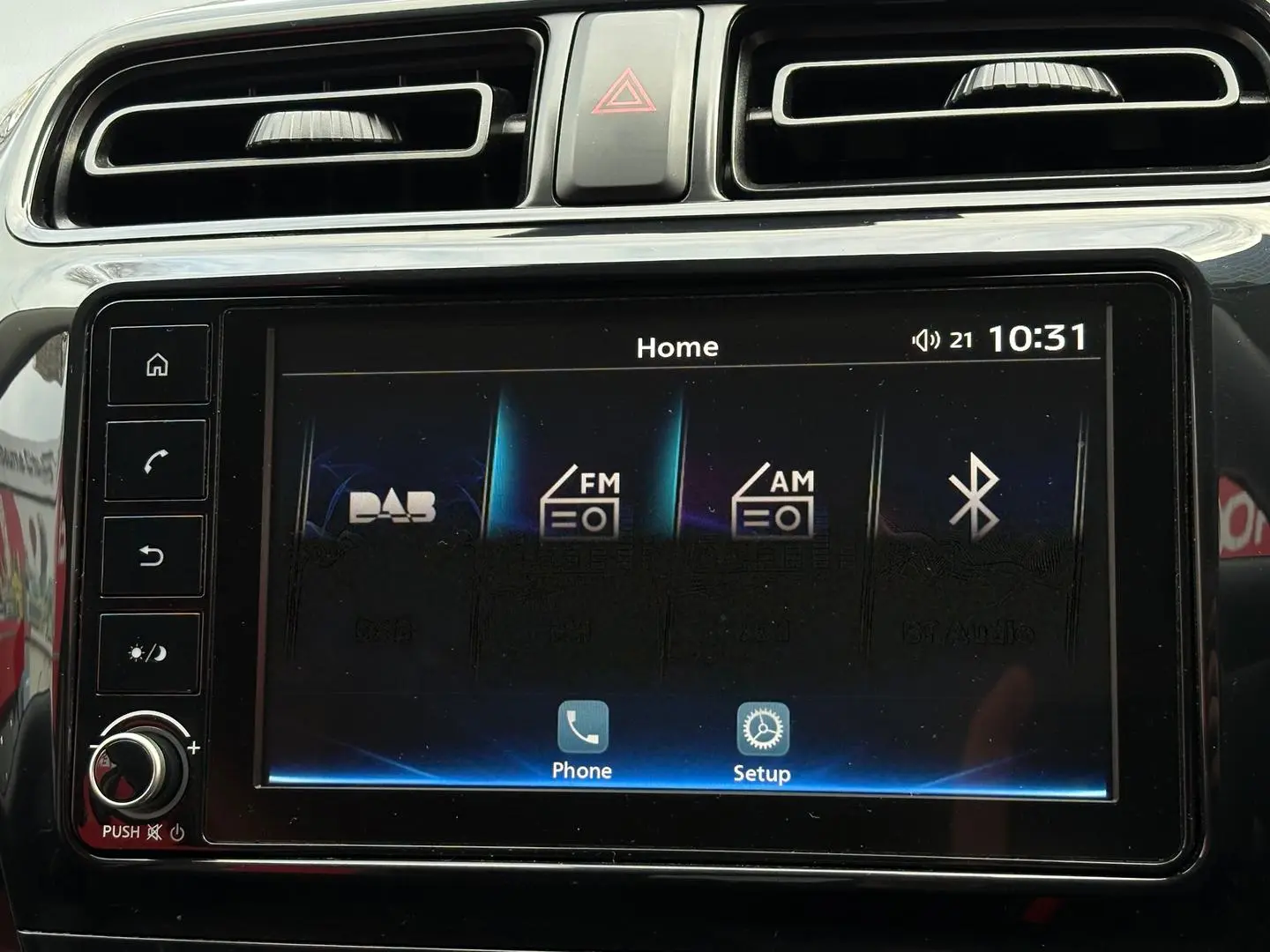 2020 Mitsubishi Mirage Gallery Image 15