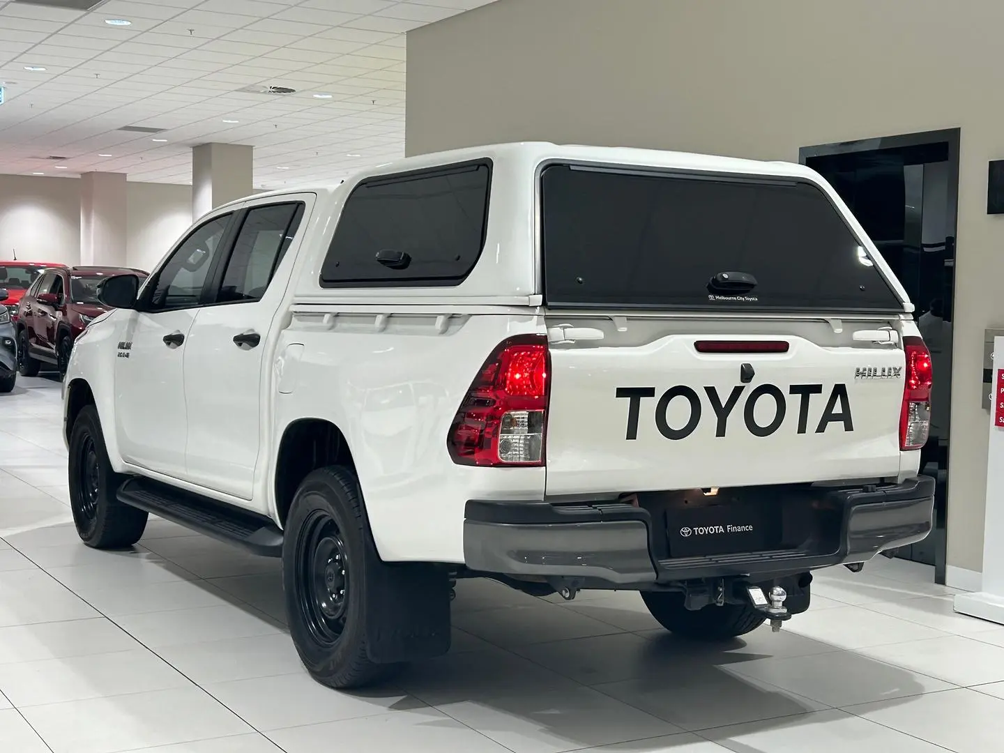 2021 Toyota Hilux Gallery Image 8