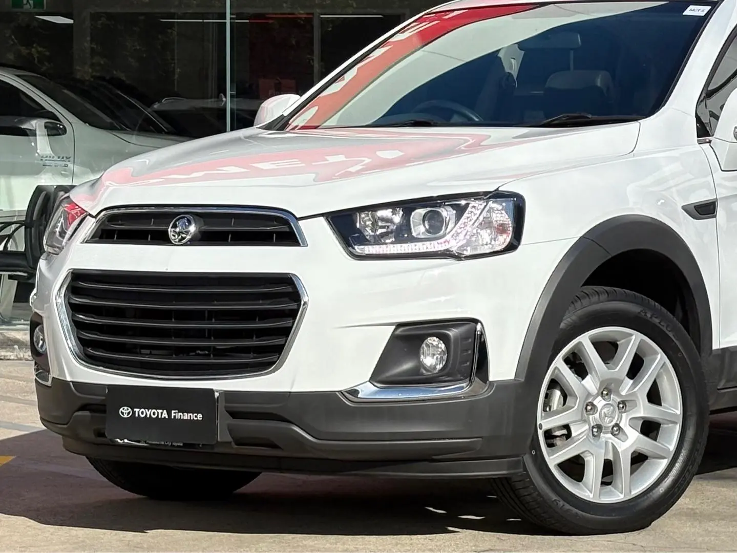 2017 Holden Captiva Gallery Image 7