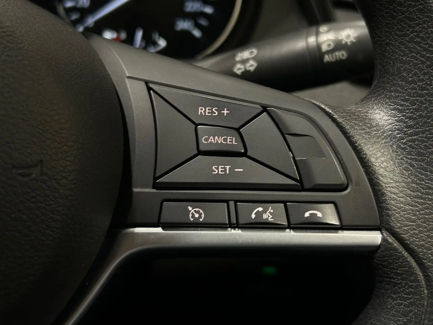 2020 Nissan X-TRAIL Gallery Image 19