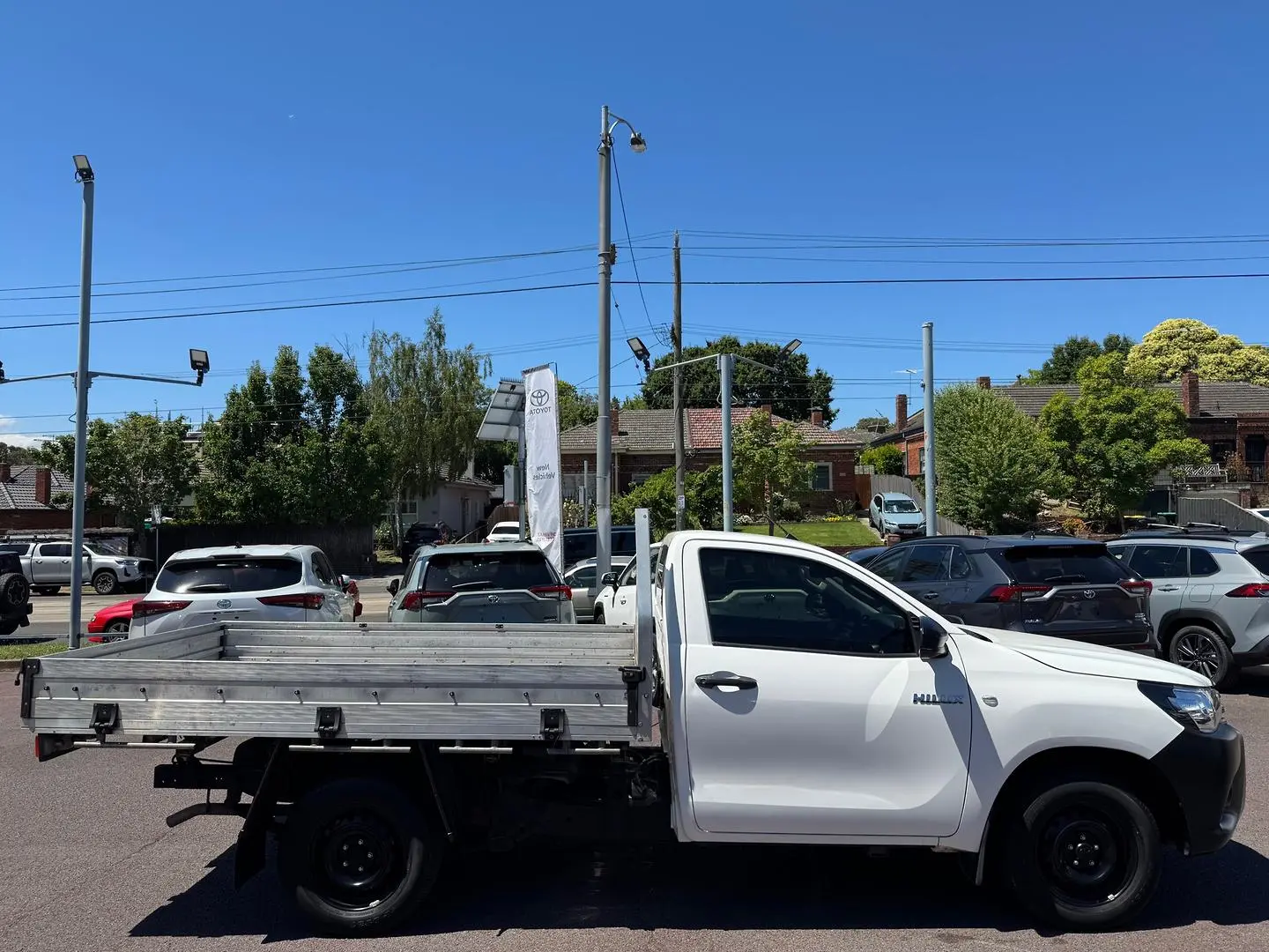 2020 Toyota Hilux Gallery Image 3