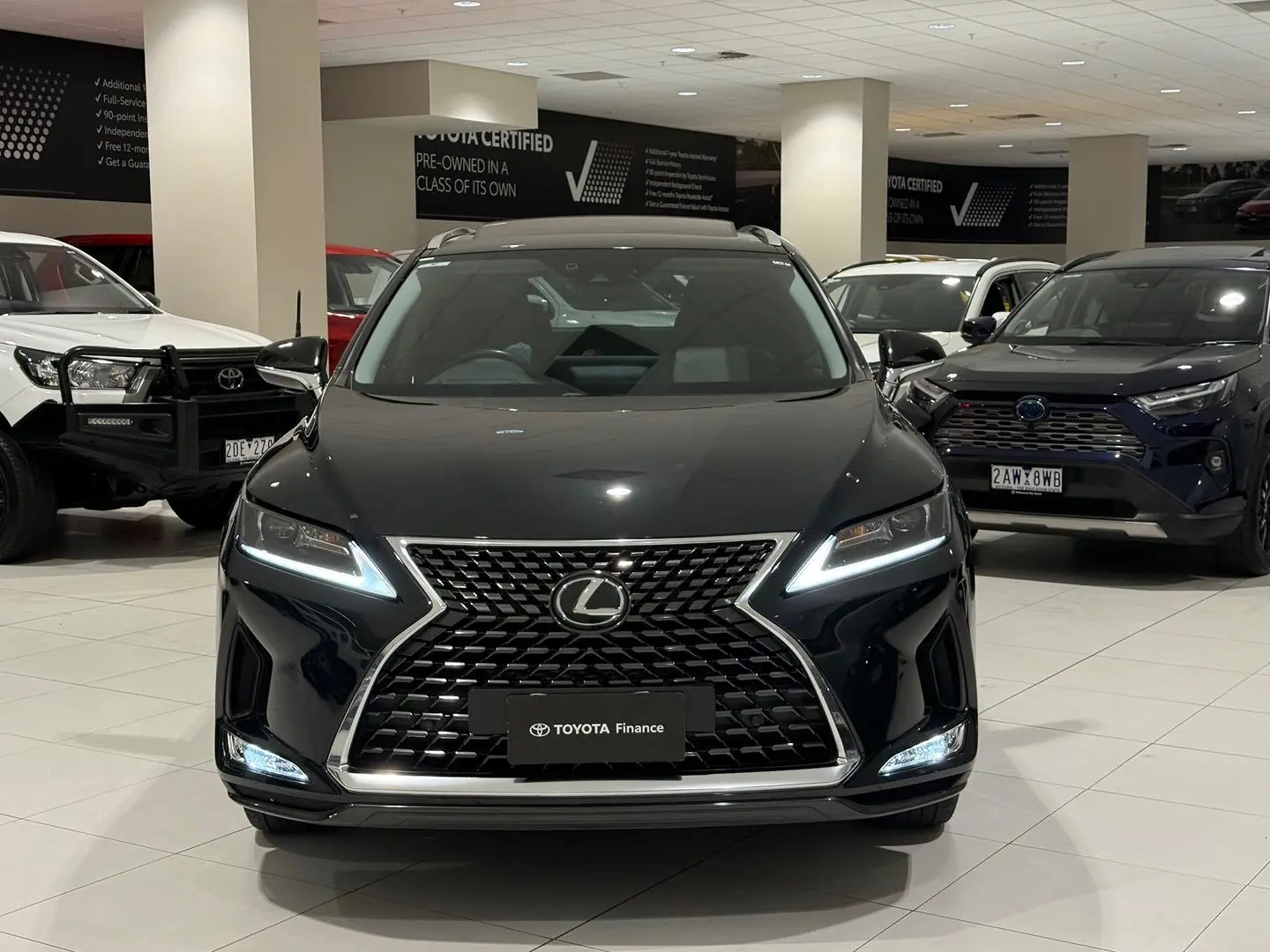2022 Lexus RX Gallery Image 4