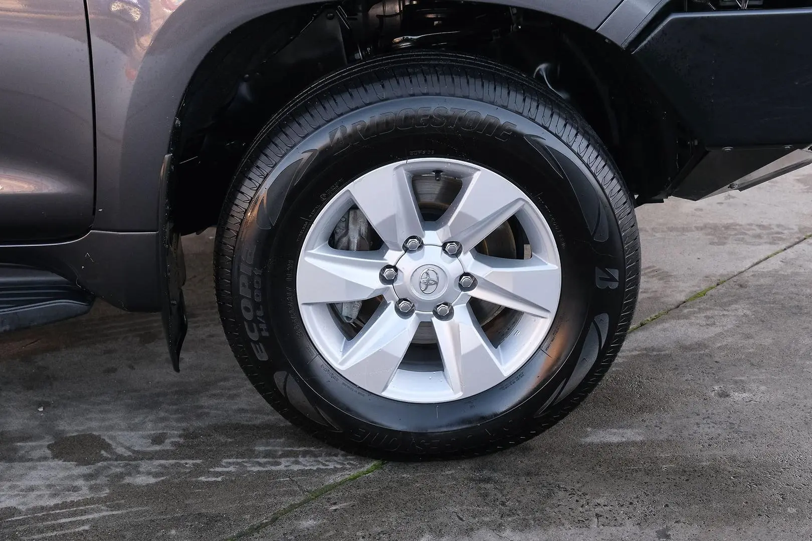 2019 Toyota Landcruiser Prado Gallery Image 6