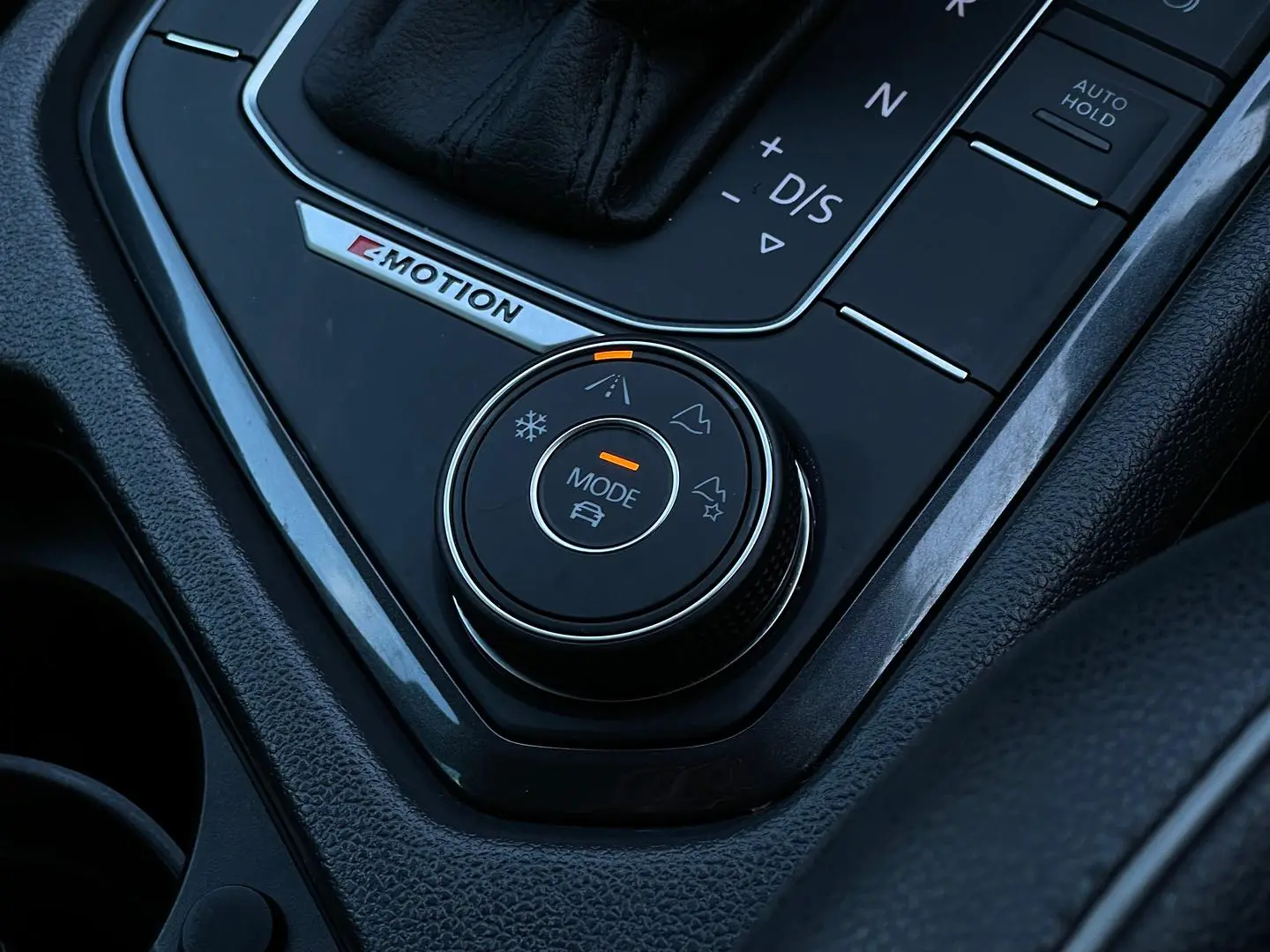 2018 Volkswagen Tiguan Gallery Image 21