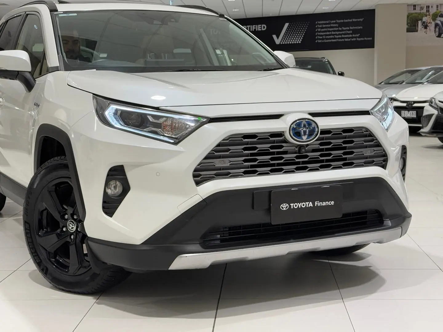 2020 Toyota Rav4 Gallery Image 3