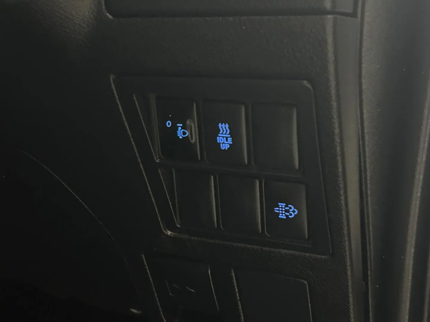 2020 Toyota Hilux Gallery Image 21