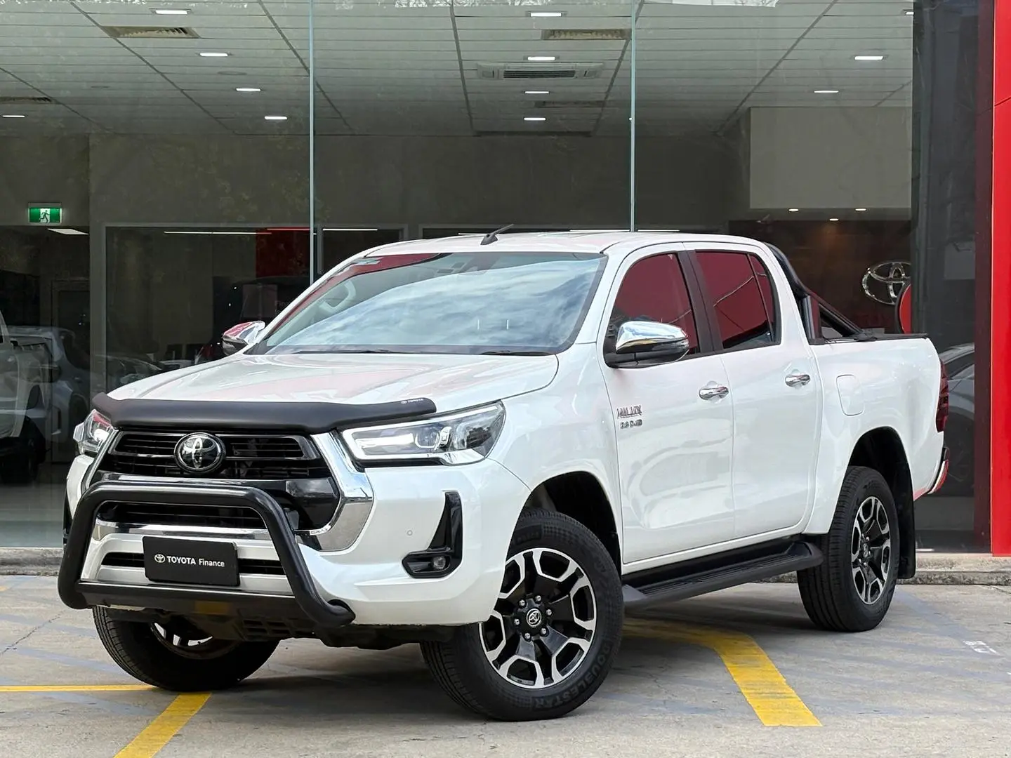 2020 Toyota Hilux Gallery Image 4