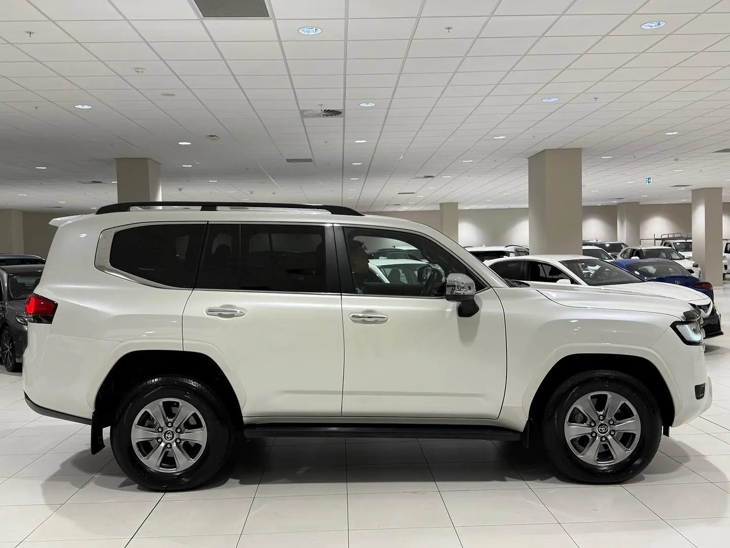 2024 Toyota Landcruiser Gallery Image 2