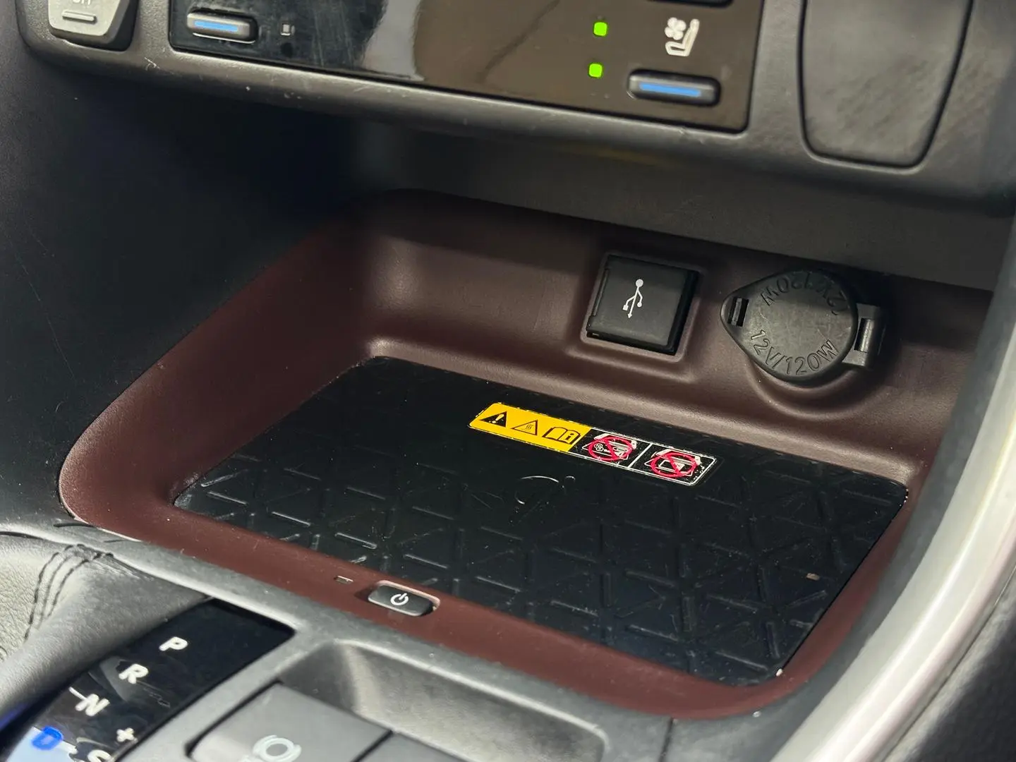 2022 Toyota RAV4 Gallery Image 17