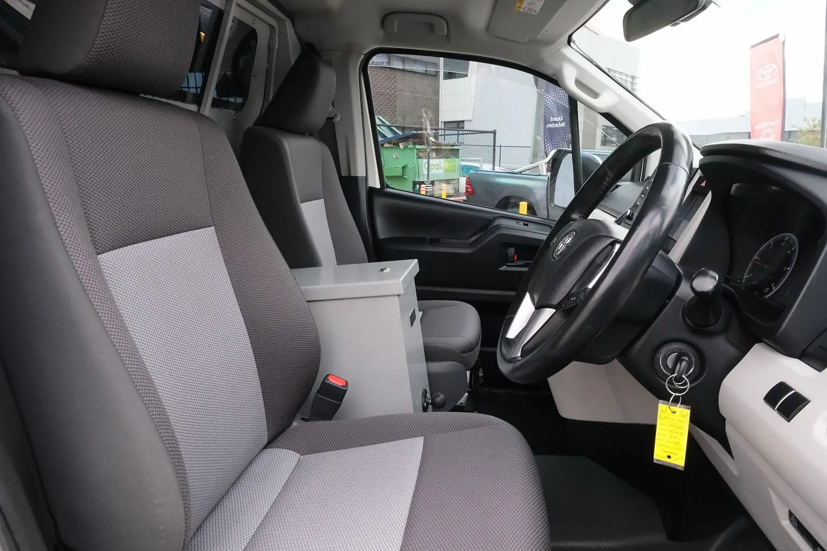 2020 Toyota Hiace Gallery Image 14