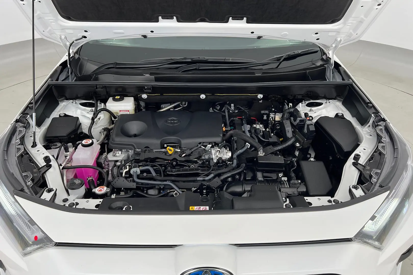 2024 Toyota RAV4 Gallery Image 20