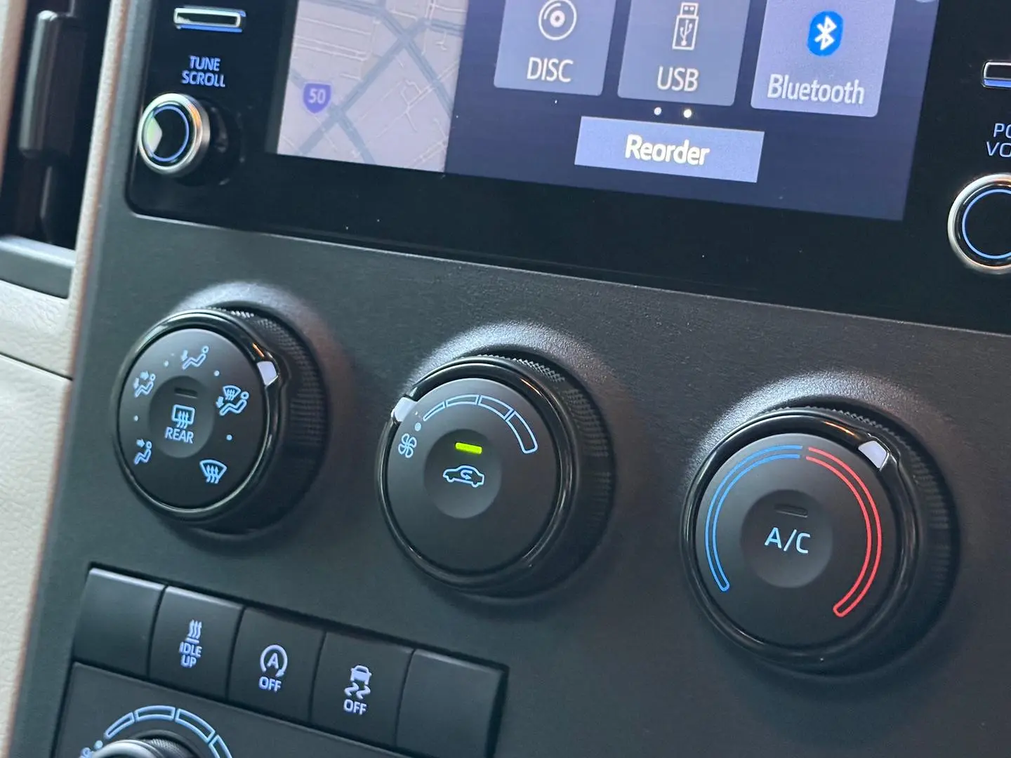 2019 Toyota Hiace Gallery Image 23