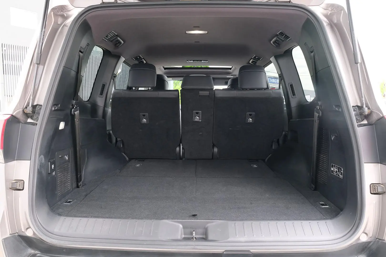 2023 Toyota Landcruiser Gallery Image 11