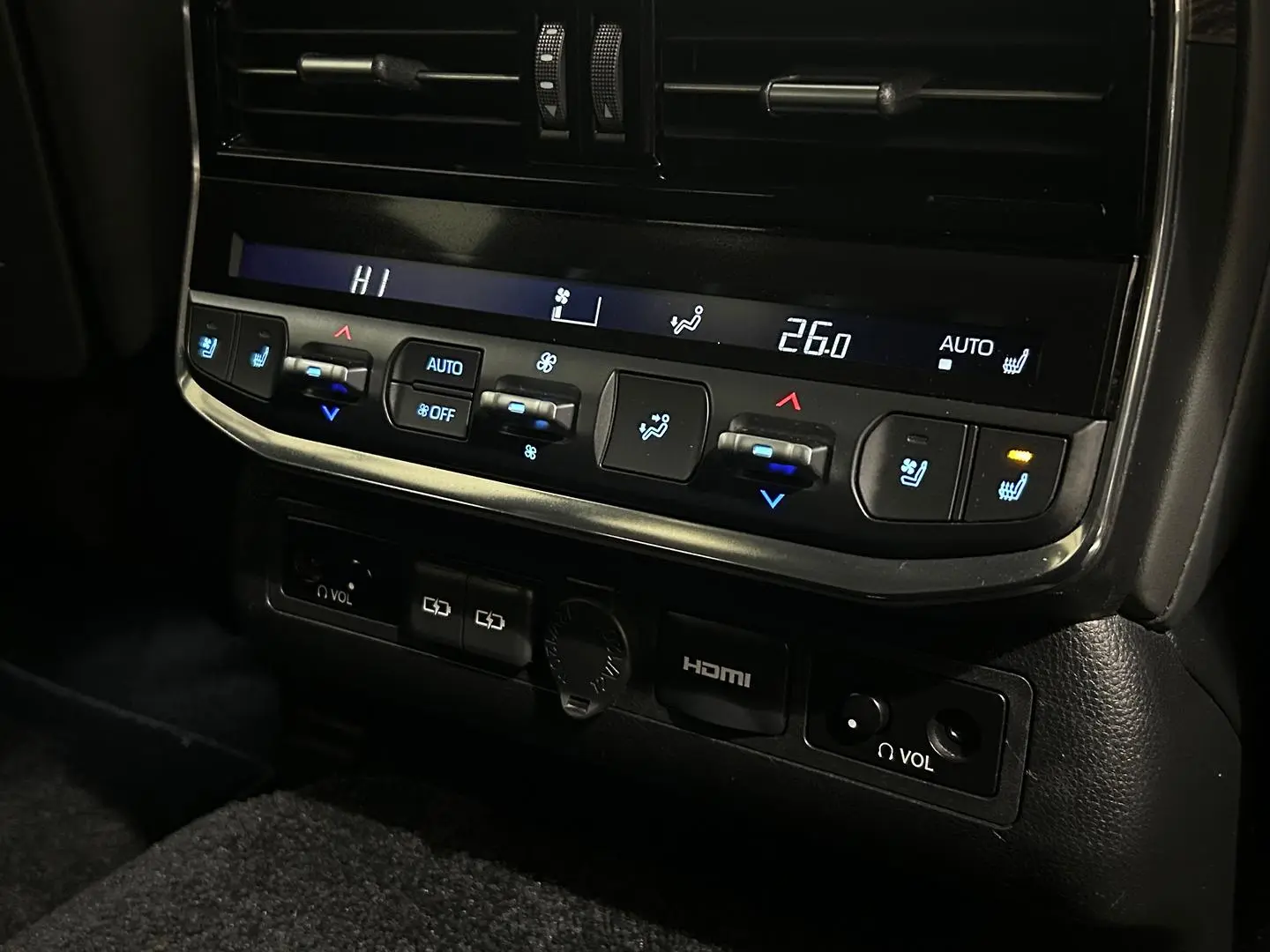 2022 Toyota Landcruiser Gallery Image 27