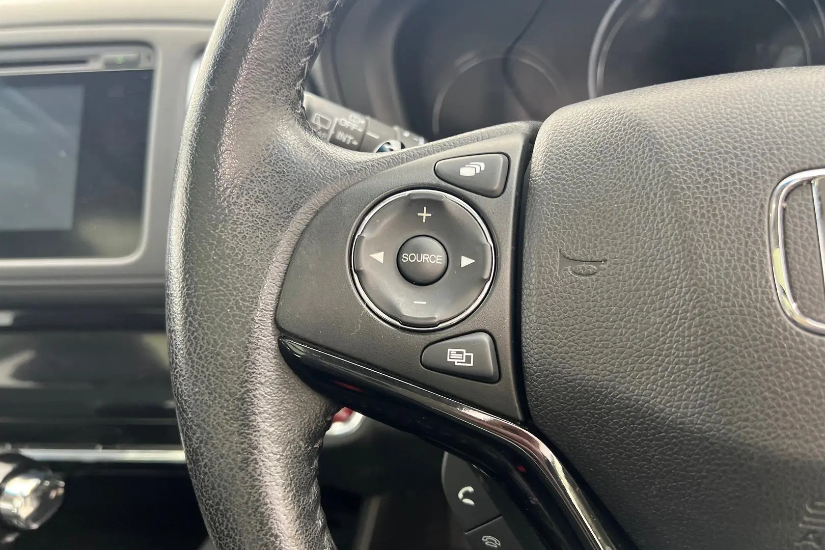 2016 Honda HR-V Gallery Image 19
