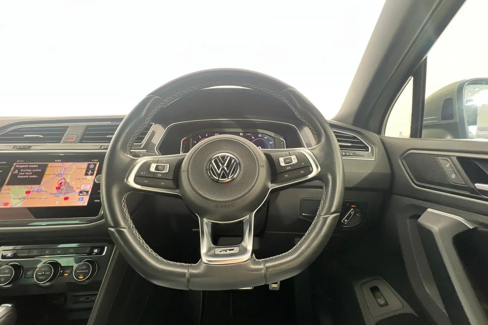 2019 Volkswagen Tiguan Gallery Image 21
