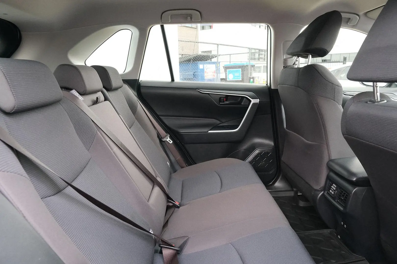 2021 Toyota RAV4 Gallery Image 11