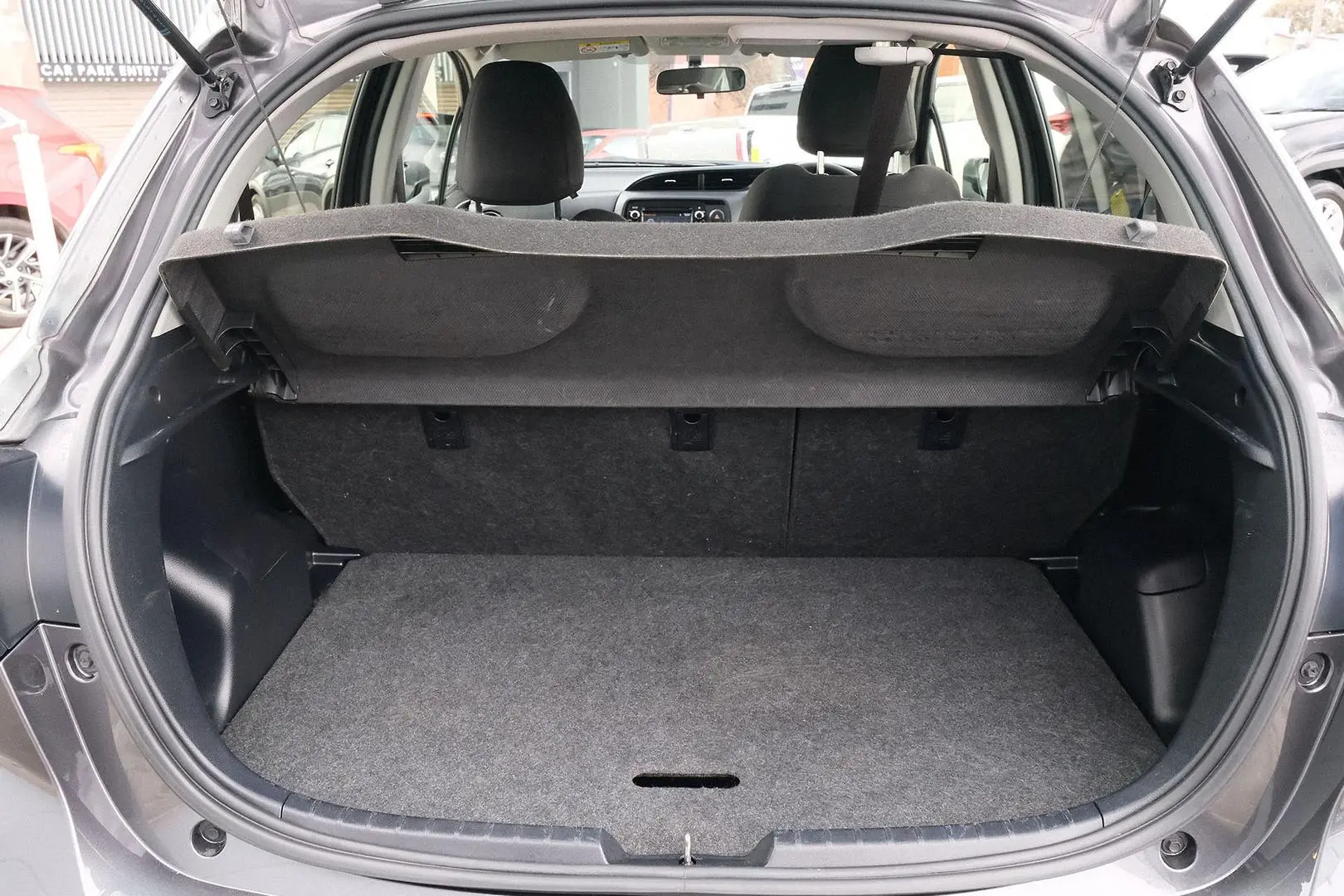 2019 Toyota Yaris Gallery Image 20