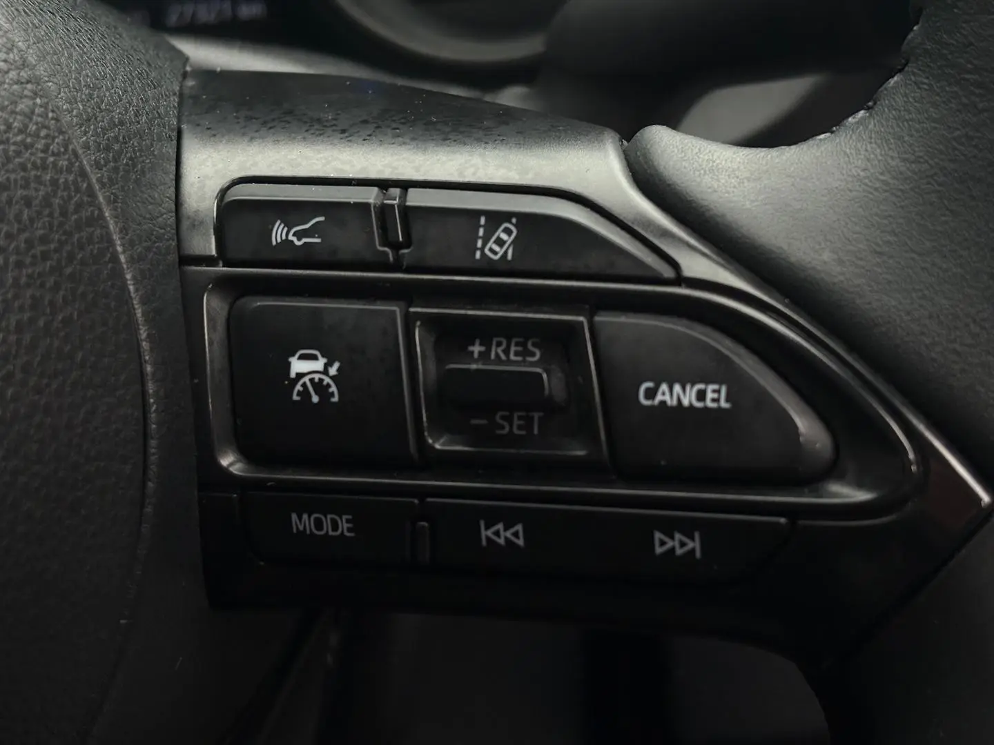 2022 Toyota Yaris Gallery Image 18