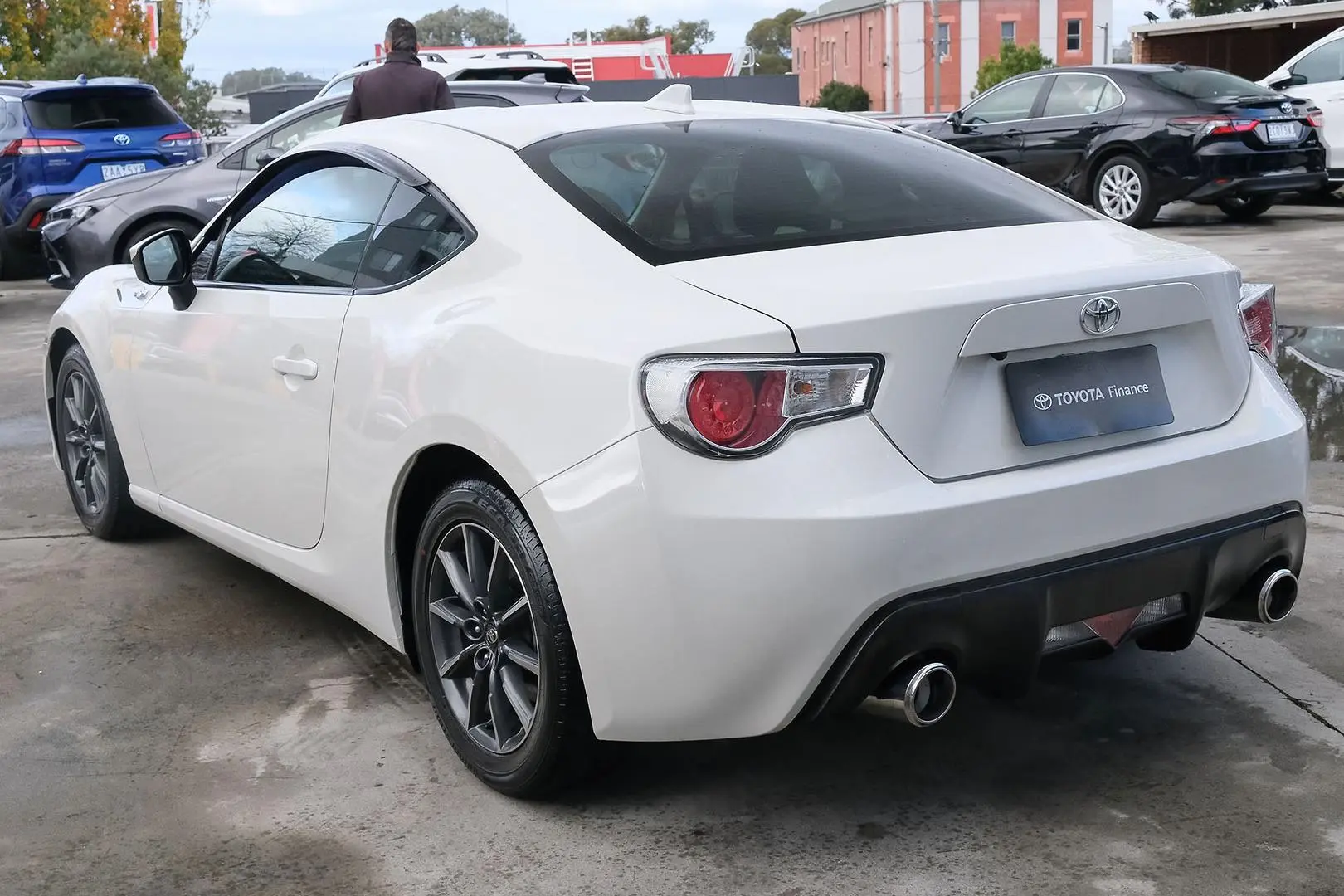 2015 Toyota 86 Gallery Image 2