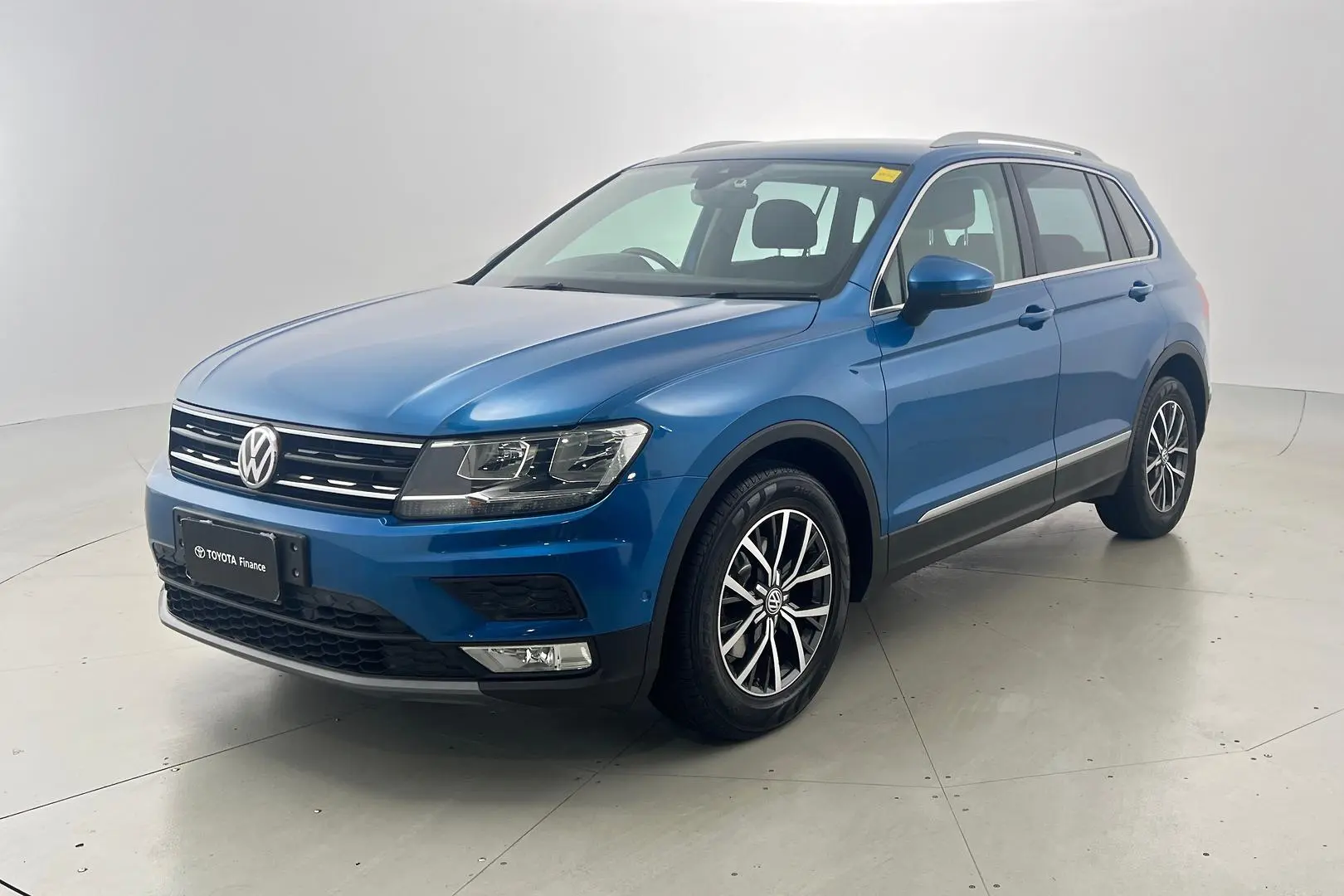 2016 Volkswagen Tiguan Gallery Image 9