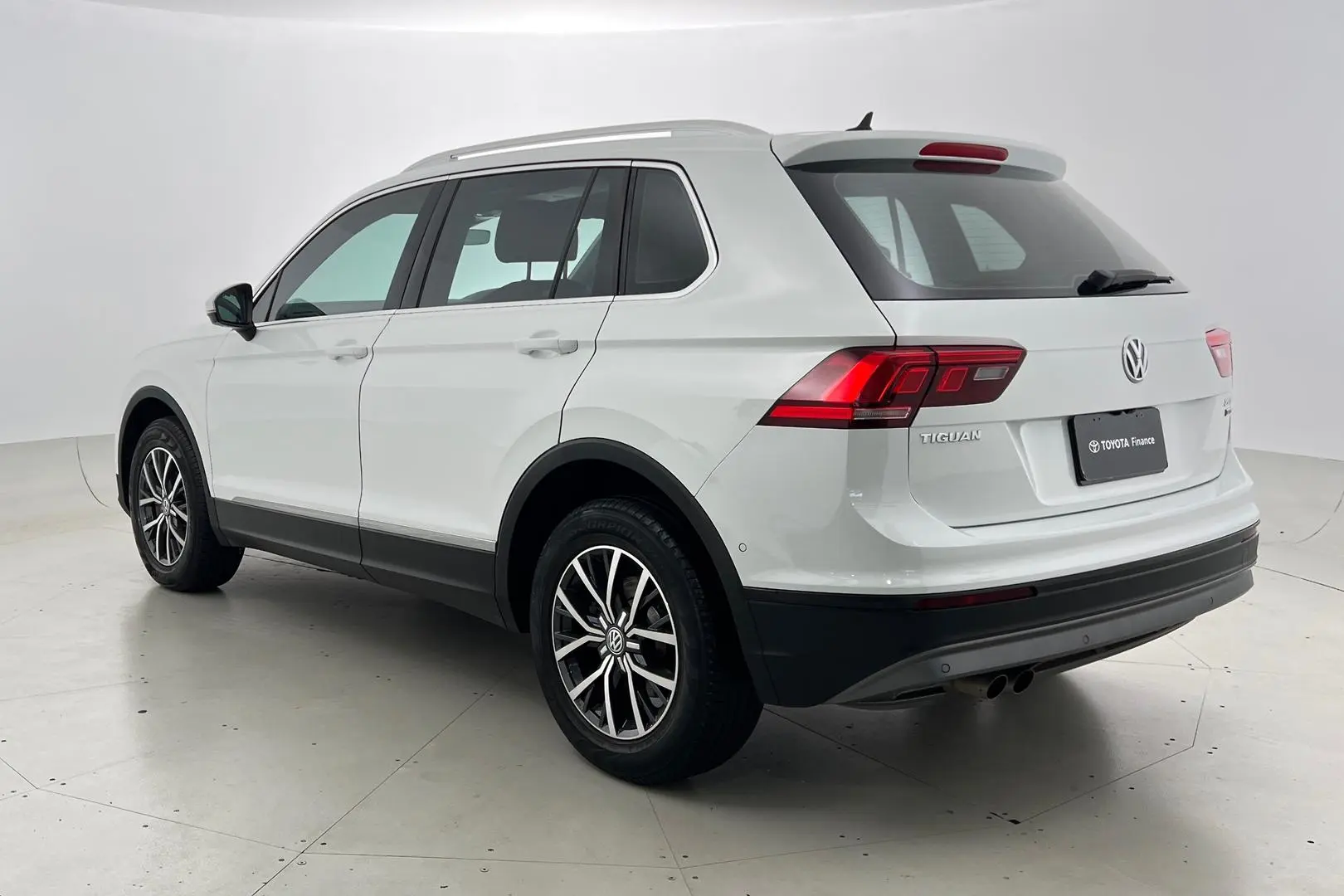 2016 Volkswagen Tiguan Gallery Image 8