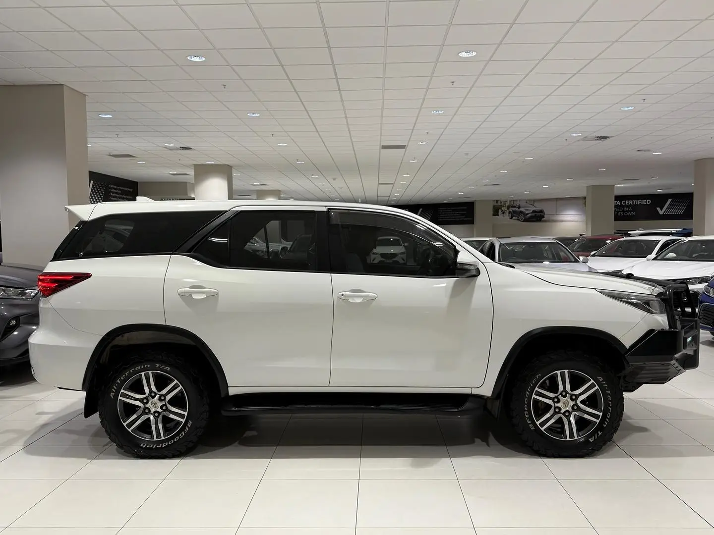 2021 Toyota Fortuner Gallery Image 2