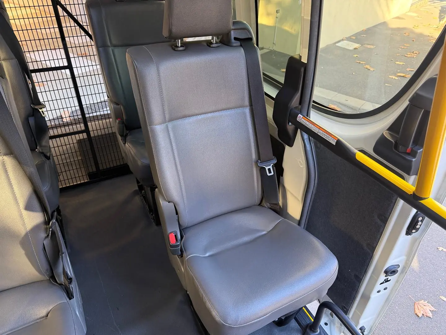 2020 Toyota Hiace Gallery Image 17