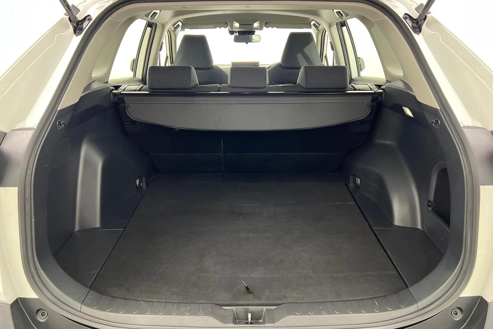2022 Toyota RAV4 Gallery Image 16