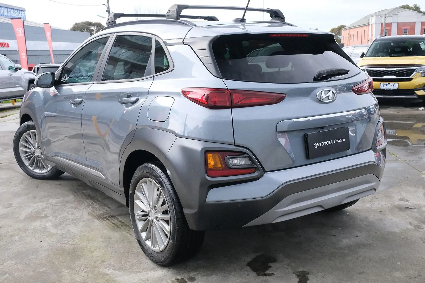 2017 Hyundai Kona Gallery Image 2