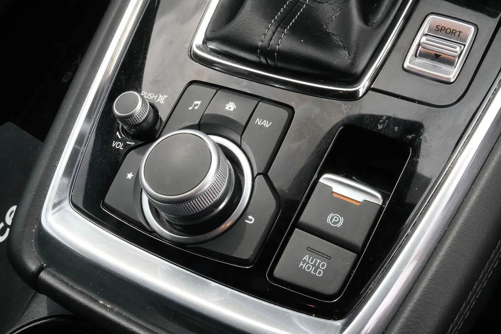 2022 Mazda CX-8 Gallery Image 18
